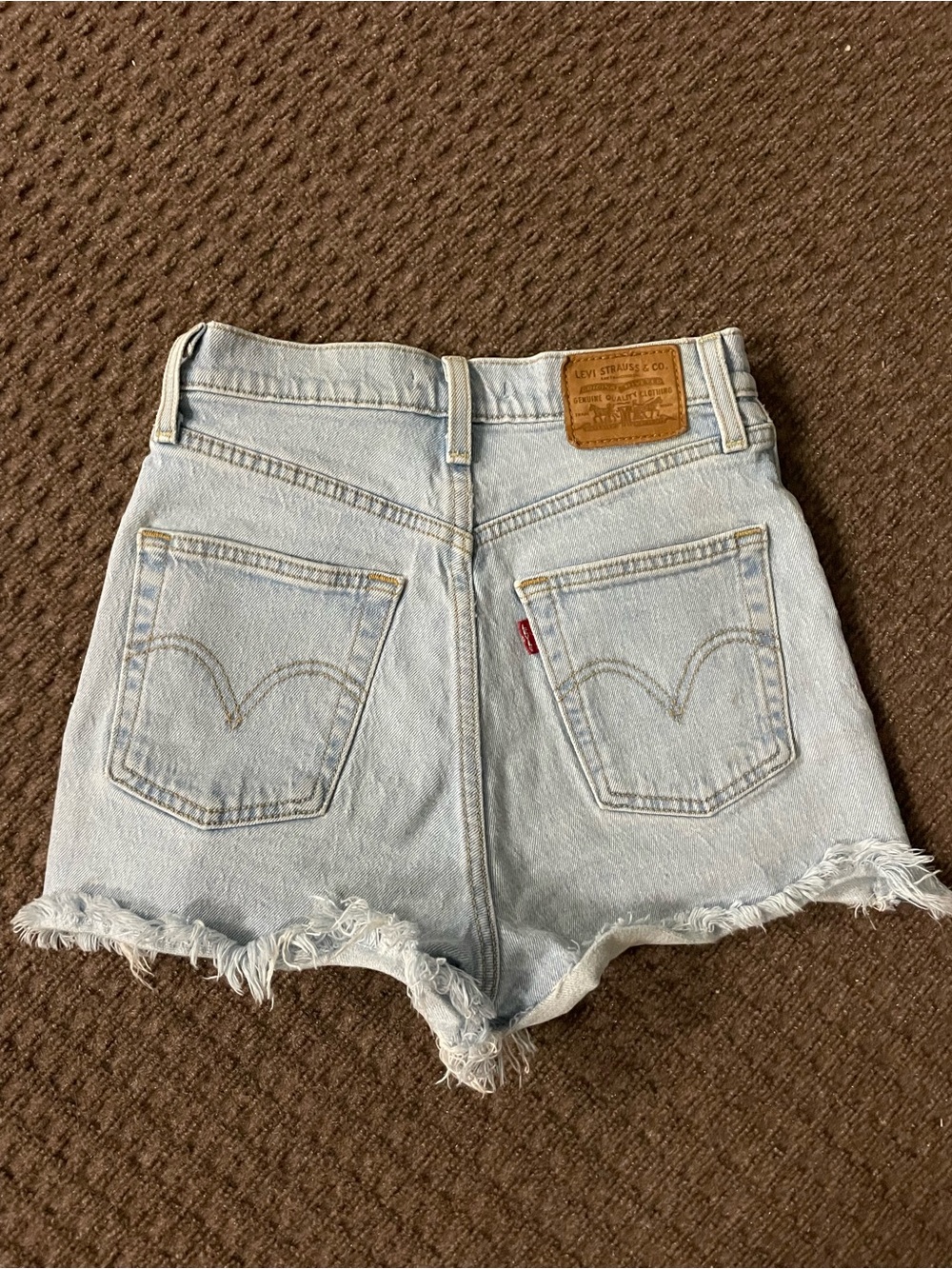 Levi's Light Wash Denim Jean Shorts - Light Blue Size 24
